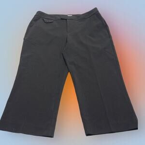 CHRISTOPHER & BANKS Women’s 8 Black Modern Fit Capri Pant